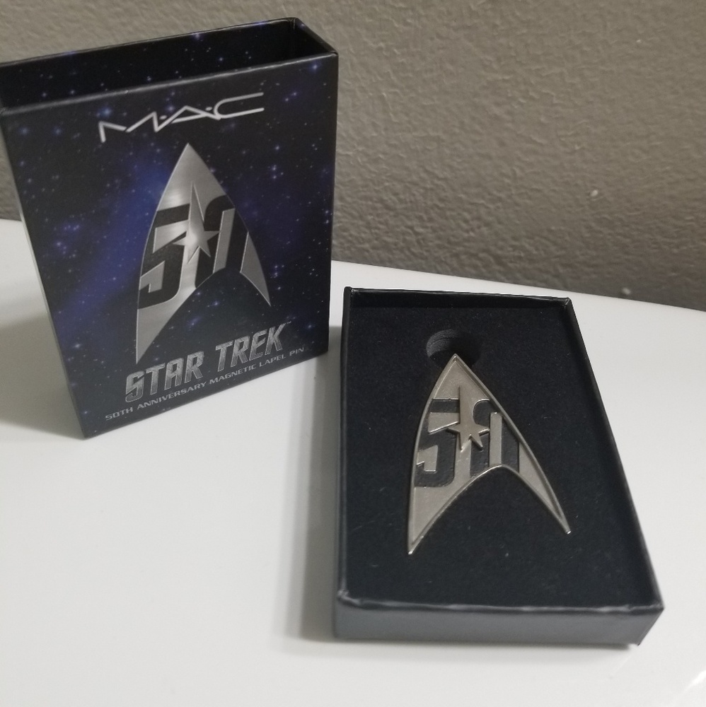 Mac Star Trek Lapel Pin